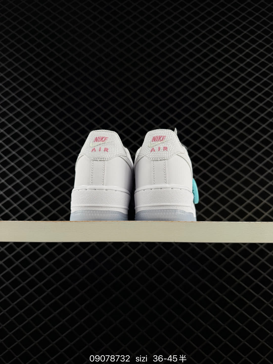 Nike Air Force 1-IV4453